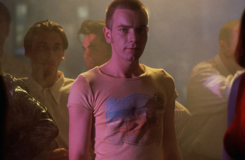 Ewan McGregors Renton war das Aushängeschild von "Trainspotting". Ihm gehörte auch die denkwürdigste Szene des Films: Als der Junkie sein Opiumzäpfchen aus den Augen verliert, taucht er in der Untiefen einer Kneipentoilette ab. 