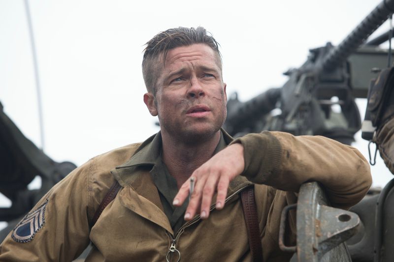 Brad Pitt, Shia LaBeouf, Logan Lerman und noch ein paar andere harte Jungs - alle zusammengepfercht im Mikrokosmos eines amerikanischen Sherman-Panzers: Regisseur David Ayer hat mit herausragenden Darstellern einen klaustrophobischen und knüppelharten Film über den Zweiten Weltkrieg gedreht. Nur wie um Himmels willen aus dem englischen Titel "Fury" das pathetische "Herz aus Stahl" (2015) wurde - man weiß es nicht.