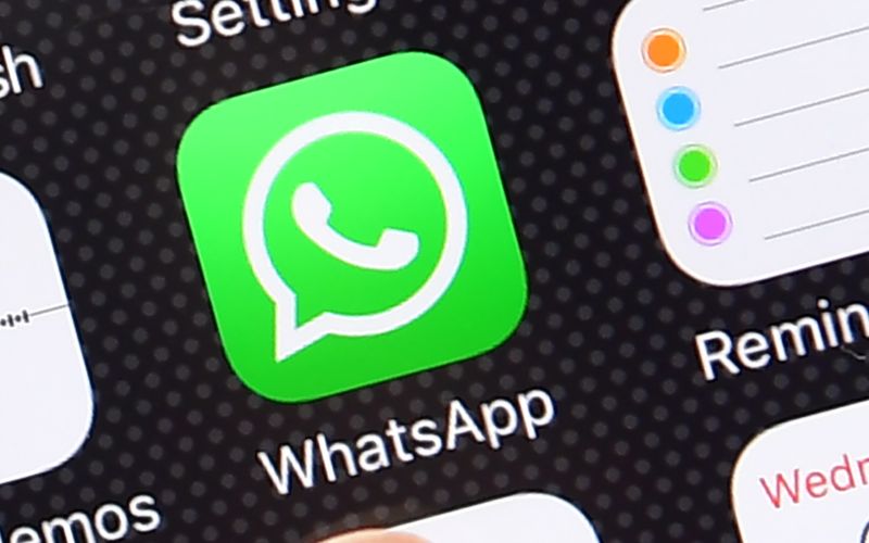 Künftig sollen Nutzer und Nutzerinnen Nachrichten mit WhatsApp auch an andere Messenger wie Telegram oder Signal verschicken können.