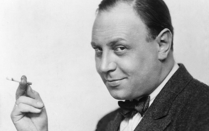 Den allerersten Oscar überhaupt bekam ein Deutscher: Emil Jannings gewann ihn 1929 für seine Rolle im Stummfilm "Der Weg allen Fleisches". Weltruhm erlangte er in Murnaus "Der letzte Mann" (1924), anschließend ging der Mann vom Bodensee nach Hollywood. Zurück in Deutschland, begeisterte er an der Seite von Marlene Dietrich in seinem ersten Tonfilm, "Der blaue Engel".