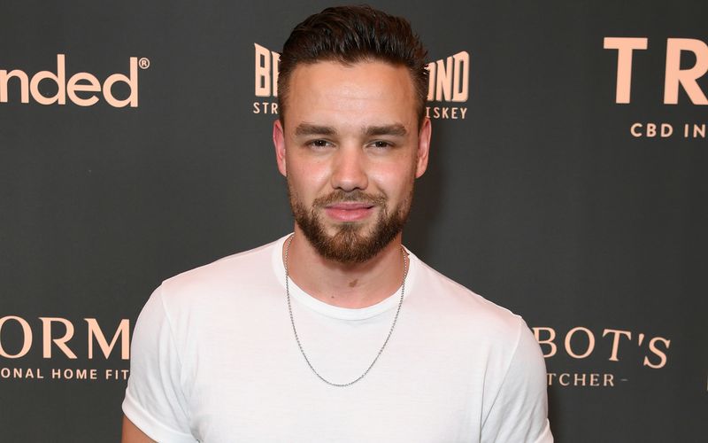 Er war Mitglied der erfolgreichen Boy-Group One Republik, bevor Liam Payne als Solo-Künstler durchstartete. Am 16. Okober starb der britische Musiker mit 31 Jahren nach einem Sturz vom Balkon eines Hotels in Buenos Aires. Er und weitere Persönlichkeiten aus Film, Fernsehen, Musik, Literatur, Sport, Wirtschaft und Politik schieden 2024 
aus dem Leben.