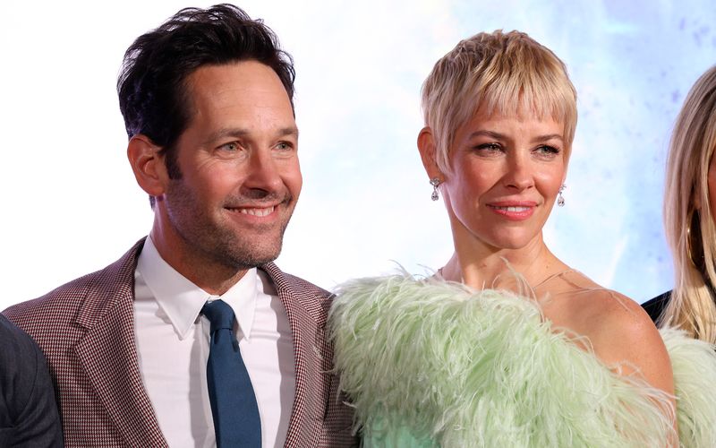 "Ant-Man and The Wasp: Quantumania"-Hauptdarsteller Paul Rudd und Evangeline Lilly sprachen über ihren ehemaligen Marvel-Kollegen Jeremy Renner, der am Neujahstag einen schweren Schneepflugunfall hatte. "Er ist der beste Kerl und er ist großartig", erklärte Rudd.