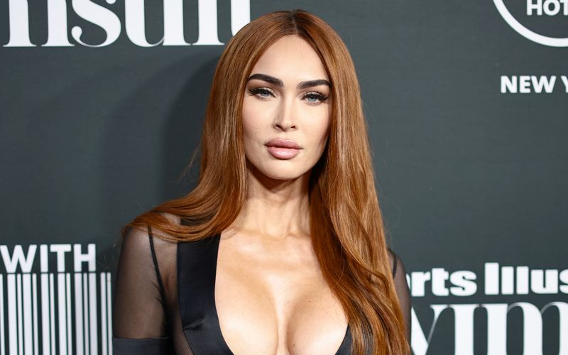 Megan Fox klagte in der "Cosmopolitan" nach der Geburt ihres zweiten Kindes über Flaute im Bett mit Brian Austin Green. Es herrsche diesbzeüglich "Stillstand", erklärte die Schauspielerin. Nachdem sie Jahre später - konkret 2016 - erneut Mutter wurde, musste das Paar einen Weg aus der Krise gefunden haben. 