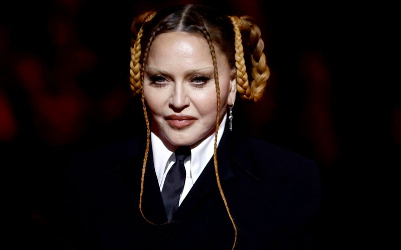 Madonna hat erstmals in ihrer Karriere eine YouTube-Schallmauer durchbrochen.