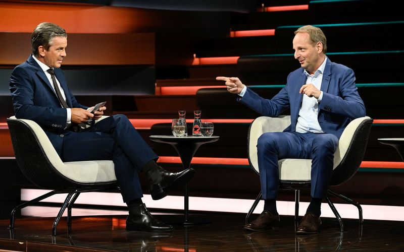 Thomas Heilmann (rechts) deutete bei Markus Lanz an, es sei in der Union länger über das distanzierte Verhältnis zwischen Generalsekretär Czaja und Parteichef Merz getuschelt worden.