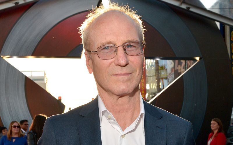 Marvel-Fans kennen William Hurt als General Thaddeus Ross, eine Rolle, die er seit 2008 in mehreren "Marvel Cinematic Universe"-Filmen übernahm. In den 80er-Jahren galt der 2022 an Prostatakrebs verstorbene Schauspieler eher als Charakterdarsteller. Hurt schaffte es damals sogar, in drei aufeinanderfolgenden Jahren für den Oscar als bester Hauptdarsteller nominiert zu sein.