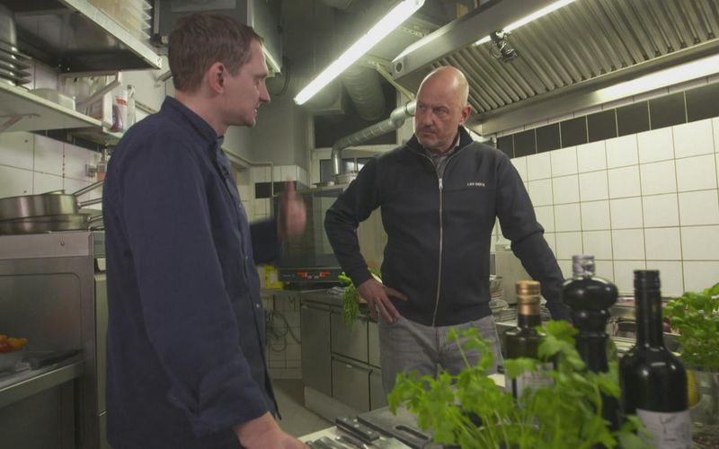 "Eine kulinarische Linie muss her." Frank Rosin (rechts) berät Küchenmeister Michael Füssel bei "Rosins Restaurants" (Kabel Eins).