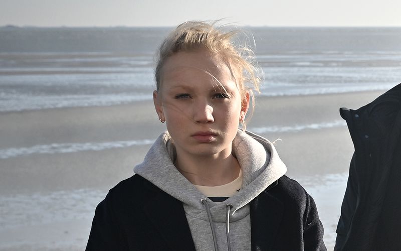 Sebastian Fitzek und Prime Video machen gemeinsame Sache - und Helena Zengel ist mittendrin. Trotz ihrer erst 15 Jahren hat Zengel bereits eine beachtliche Karriere hingelegt. Auf welchen jungen Schauspieltalenten ebenfalls große Hoffnungen ruhen, zeigt die Galerie. 