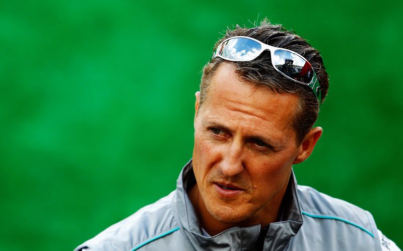 Vor 32 Jahren stieg Michael Schumacher in die Formel 1 ein. 2013, fast sechs Jahre nach seinem Karriereende, verunglückte er beim Skifahren schwer. 