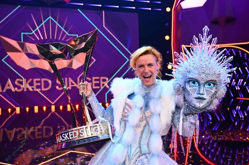"Die Eisprinzessin hat gewonnen!" Rocksängerin Jennifer Weist steckte im Kostüm der Siegerin von "The Masked Singer".