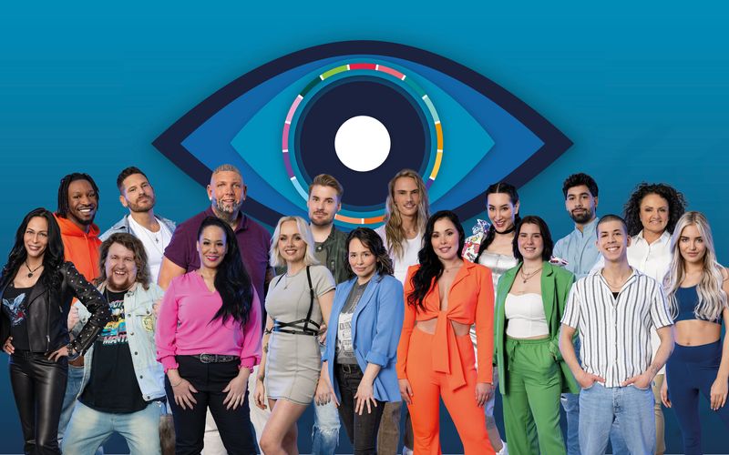 Sie sind die Bewohnerinnen und Bewohner der neuen Staffel "Big Brother", von links: Jacky, Mateo, Nicos, Sandro, Angela, Yael, Marcus, Gema, Benedikt, Frauke, Ciara, Maja, Christian, Moritz, Maxime und Tanja.