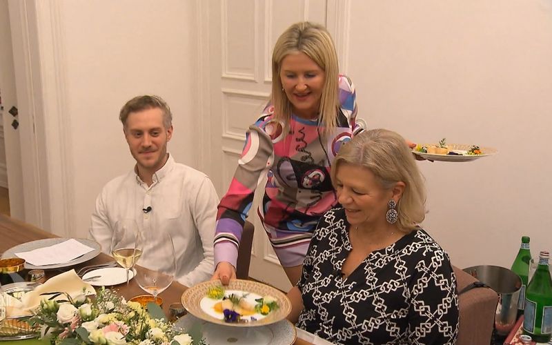 "Wie im Restaurant": Léon und Frauke sind begeistert von Larissas Hauptgang.