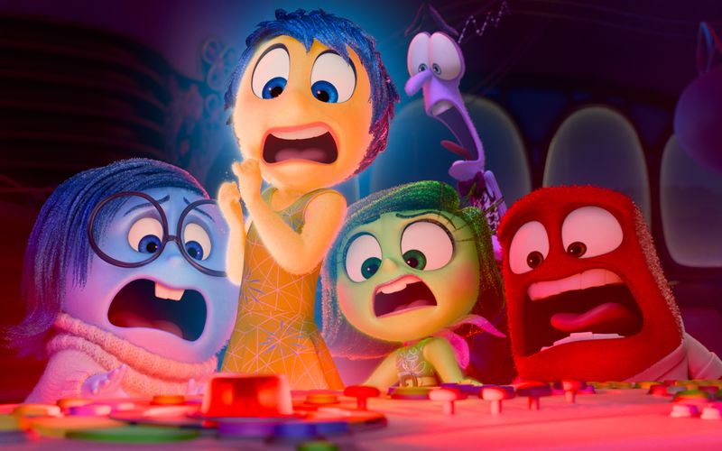 Mit "Alles steht Kopf" gelang Pixar 2015 ein echtes Meisterwerk, jetzt startet die mit Spannung erwartete Fortsetzung "Alles steht Kopf 2" (Bild) in den Kinos. Aber welcher Pixar-Film ist der beste aller Zeiten? Das Ranking zeigt, welche Filme bei der Kritiker-Plattform "Metacritic" die höchsten Wertungen erzielten.