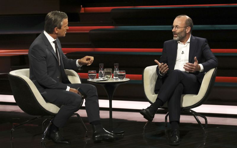 Beim Thema Brandmauer gegen rechts wurde es hitzig zwischen Moderator Markus Lanz (links) und EVP-Chef Manfred Weber.