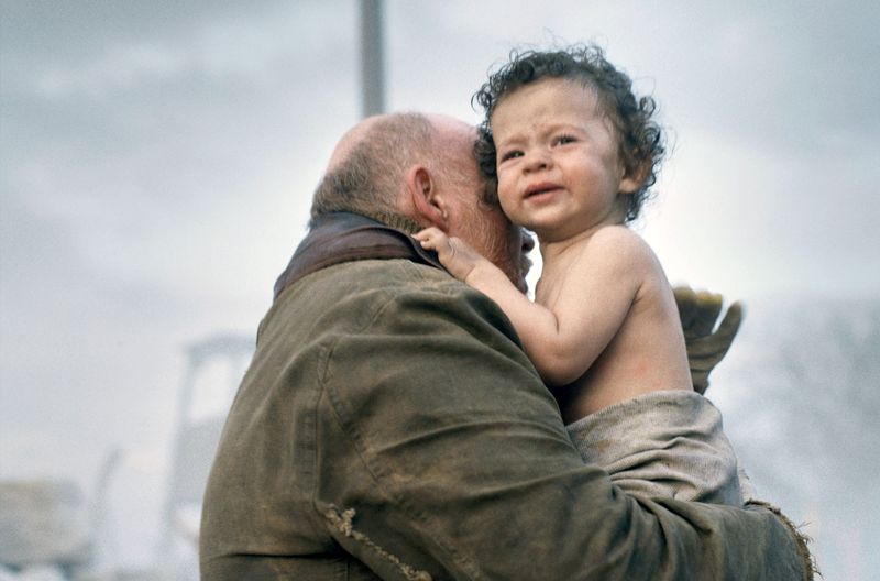 Ein Wunder: Die kleine Eva (Róza Kertész) überlebt die Schrecken von Auschwitz.