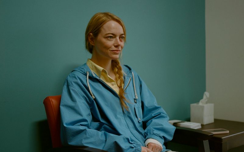 "Kinds of Kindness" ist der neue Film von Giorgos Lanthimos, der zuletzt mit "Poor Things" bei den Oscars abräumte. Auch diesmal mit dabei: Emma Stone (Bild), die gleich drei verschiedene Rollen übernimmt.