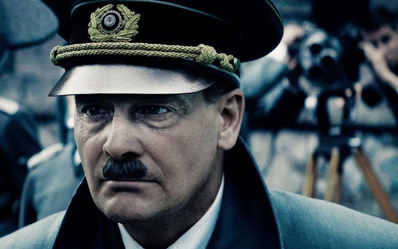 Fritz Karl verkörpert in "Führer und Verführer" Adolf Hitler.