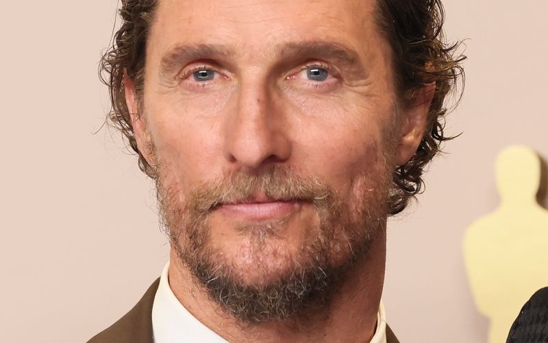 Mit einem Selfie der besonderen Art erschreckte Matthew McConaughey am Mittwoch seine Fans auf Instagram.