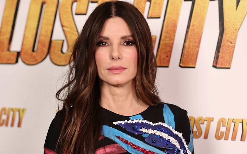 Kaum zu glauben: Oscar-Preisträgerin Sandra Bullock feiert am 26. Juli ihren 60. Geburtstag. Doch die Schauspielerin ist nicht der einzige Ü60-Promi, dem man sein Alter kaum ansieht, wie unsere Galerie zeigt ...  