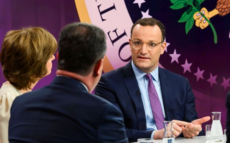 Jens Spahn vermied bei "Maybrit Illner" ein klares Bekenntnis zu Kamala Harris und gegen Donald Trump.