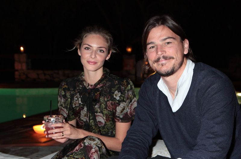 Mit seiner Frau Tamsin Egerton lebt Josh Hartnett abwechselnd in Südengland und den USA.