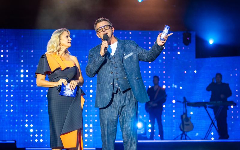 Barbara Schöneberger und Hans Sigl waren fest eingeplant als Moderationsduo für die "Starnacht aus der Wachau".