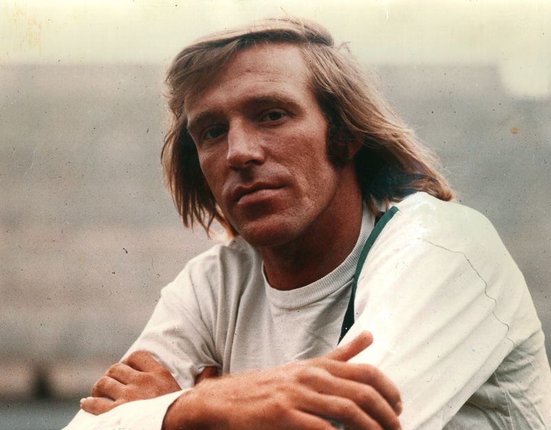 Er ist eine Legende des Fußballs. Günter Netzer, der mit der "Fohlenelf" aus Mönchengladbach 1970 und '71 die Deutsche Meisterschaft gewann und 1972 mit Deutschland Europameister wurde, wird am 14. September 80 Jahre alt. "Terra X History" würdigt einen Mythos, der "aus der Tiefe des Raumes" kam.