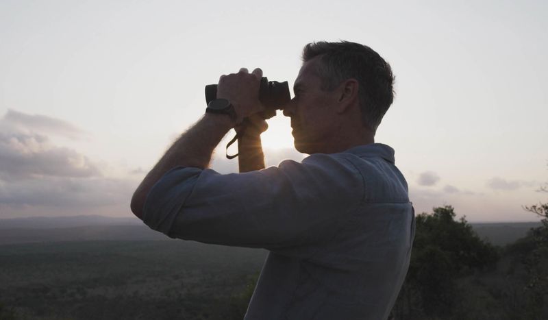 Dirk Steffens sieht auch in seiner neuen Sendung ganz genau hin - nicht nur hier in Südafrika. Denn die Natur, die Tiere und deren Erhalt sind ihm ein wichtiges Anliegen.