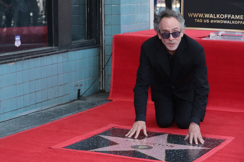 Regisseur Tim Burton ist nun auf dem "Walk of Fame" verewigt.