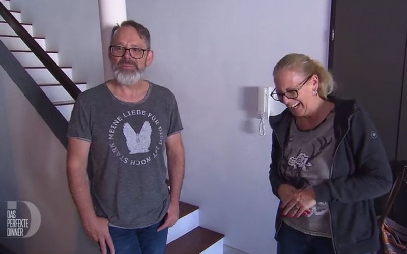 Er ist fürs Kochen, sie fürs Backen zuständig: Daniel und seine Frau Jenny.