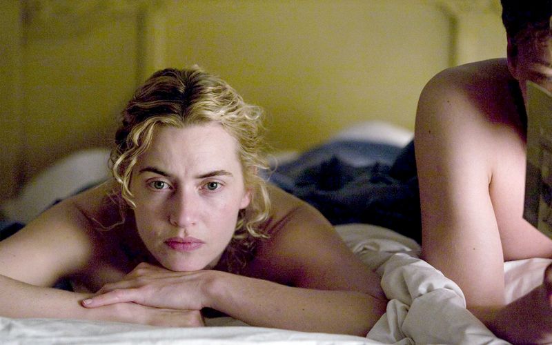 Kate Winslet gibt in "Der Vorleser" eine glaubhafte Darstellung der 36-jährigen Analphabetin Hanna Schmitz.