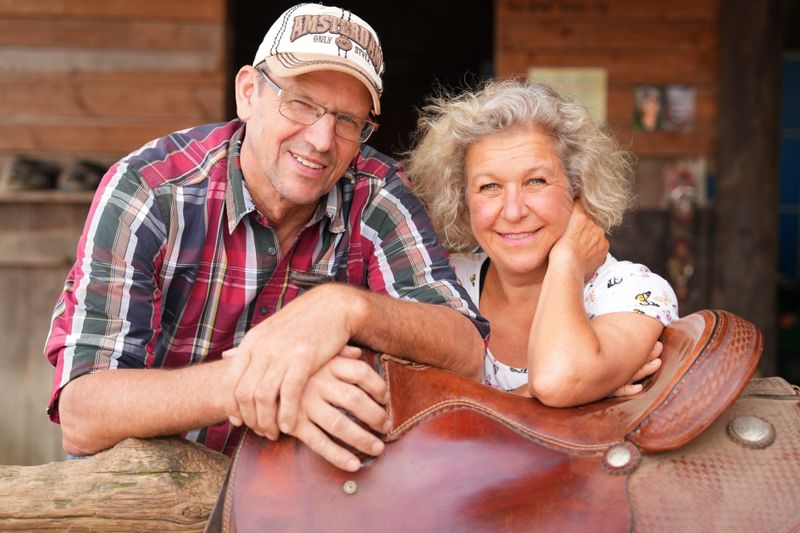 Funkt es zwischen Reitlehrerin Jenny und ihrem Hofherrn Sweer?