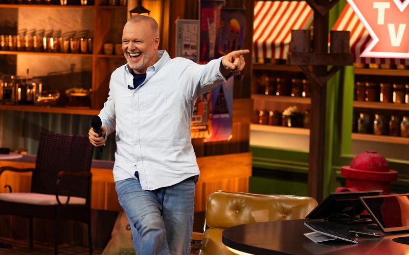 Stefan Raab hat in seiner RTL-Show einen ARD-Kollegen aufs Korn genommen.