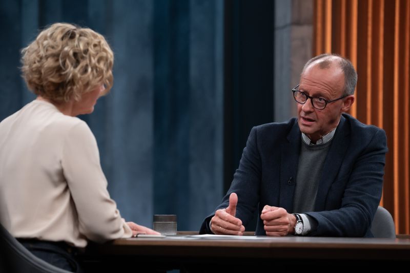 Friedrich Merz schilderte in der ARD-Talkshow "Caren Miosga" seine Pläne, sollte er 2025 Bundeskanzler werden.