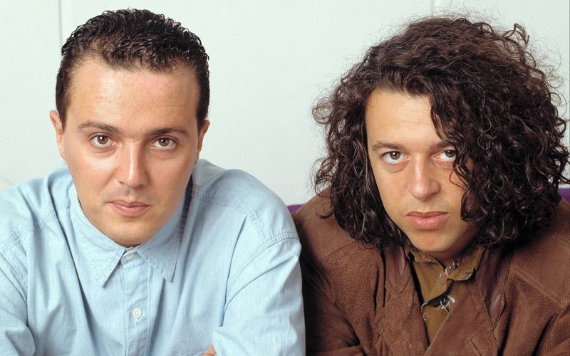 Ihre größten Hits hatten sie in den 80er-Jahren, aber sie sind noch da: Tears For Fears (Bild) stehen weiterhin regelmäßig auf der Bühne und veröffentlichen nun mit "Songs For A Nervous Planet" wieder ein neues Album. Wer darüber ein erstauntes "Die gibt's noch?" ausstößt, den erwarten in der Galerie womöglich noch weitere Überraschungen ... 