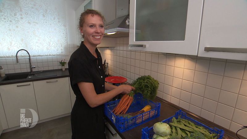 Viel frisches Gemüse aus der Region soll heute in den Töpfen und Pfannen landen, denn Helen kocht gerne gesund.
