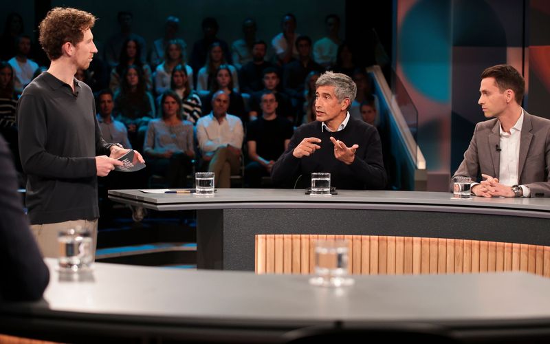 Der Slogan "Vorsprung durch Technik" gelte für Deutschland nicht mehr, warnte Ranga Yogeshwar im Gespräch mit Louis Klarmroth (links) und Andreas Audretsch (rechts).