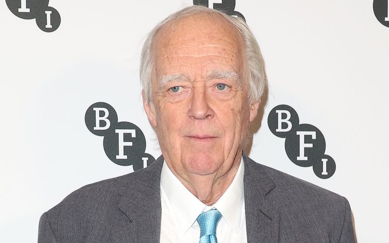 Kennen Sie dieses Mann? Nein? Dabei ist Tim Rice, der am 10. November seinen 80. Geburtstag feiert, einer der wenigen Stars, die Emmy, Grammy, Oscar und Tony gewonnen haben. Gerade mal 21 Größen im Unterhaltungsgeschäft schafften es, sowohl für ihr Wirken auf der (Musik-)Theaterbühne als auch für ihr musikalisches Schaffen und ihre Verdienste um Kino und Fernsehen ausgezeichnet zu werden ...  (Photo by Tristan Fewings/Getty Images)