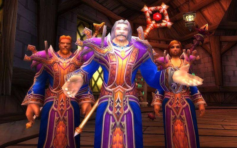 Einen individuellen Avatar erstellen, eine offene Welt in Third- oder First-Person-Perspektive erkunden, Quests und Raids meistern, mit echten Menschen und NPCs interagieren - vieles, was heute bei MMORPGs selbstverständlich erscheint, brachte die Gamer 2004 noch zum Staunen. "World of Warcraft" gilt daher als Genre Meilenstein.