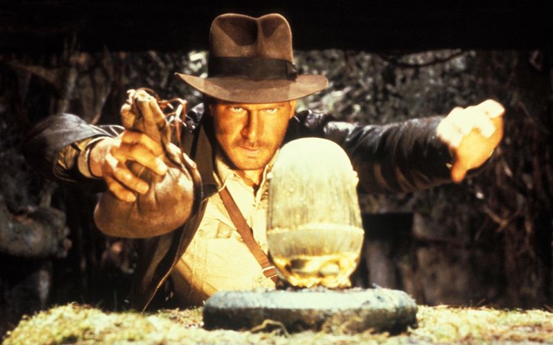 Anschlussfehler, falsche Requisiten, vergessene Gegenstände, Crewmitglieder im Bild - manchmal passieren auch bei großen Filmproduktionen wie "Indiana Jones" (Bild) kleine Fehler, die findigen Filmfans gleich ins Auge stechen. Diese Filmfehler sorgten für besonders viel Aufsehen ... 