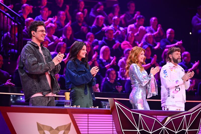 Die Dauerrater Palina Rojinski und Rea Garvey (rechts) wurden von den Rate-Gästen Yvonne Catterfeld und Kamrad herausgefordert. Beide Teams erkannten Pascal Hens nicht als Nashorn.