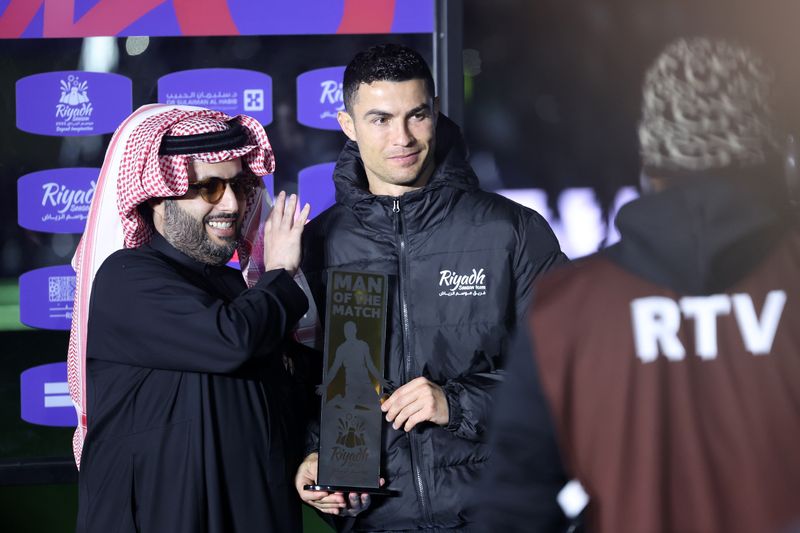 Fußballstars wie der bei al-Nassr FC spielende Cristiano Ronaldo sollen das Image Saudi Arabiens aufpolieren (Archivbild).