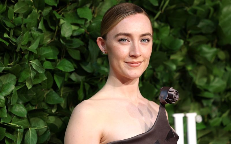 Zugegeben: Saoirse Ronan hat inzwischen die Altersgrenze bereits überschritten, im April feierte die irisch-amerikanische Schauspielerin ihren 30. Geburtstag. Dennoch darf sie als einer spannendsten Jungstars gelten, die Hollywood derzeit zu bieten hat. Welche U30-Stars derzeit in der Traumfabrik gefragt sind, verrät die Galerie.