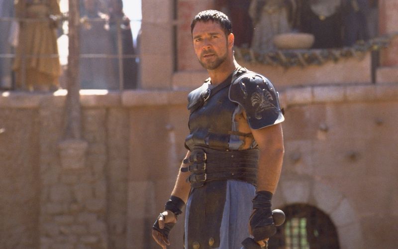 Der ehemalige Feldherr Maximus (Russell Crowe) muss in der Arena um sein Leben kämpfen.