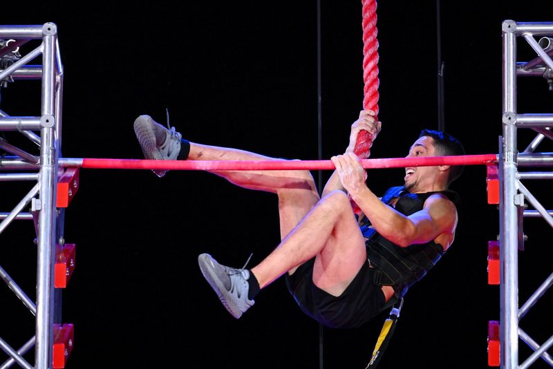 Eine Staffel der Superlative fand ein würdiges Ende: "Ninja Warrior Germany" brachte im Finale nicht nur das RTL-Publikum, sondern auch die Moderatoren fast um den Verstand. Im Zentrum eines Sekundenbruchteils-Dramas: Seriensieger und "Let's Dance"-Star René Casselly (Bild).