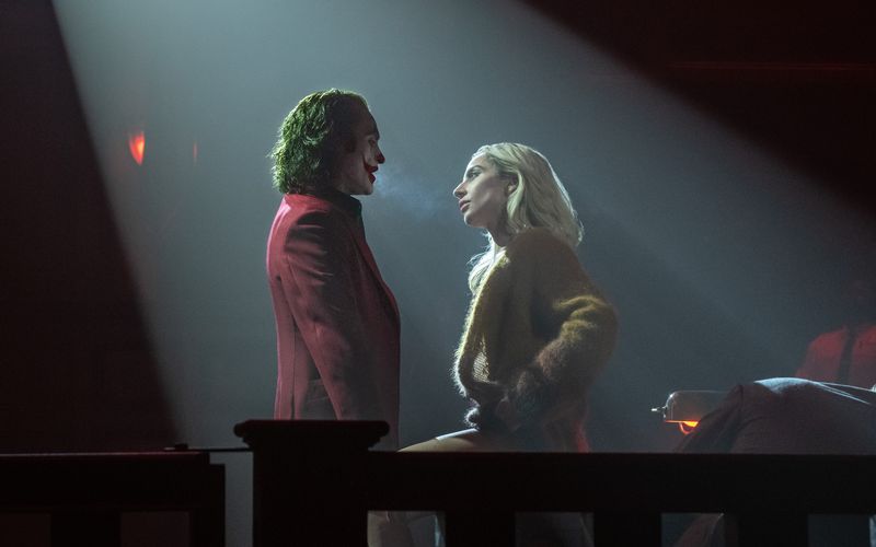 Arthur Fleck alias Joker (Joaquin Phoenix) findet in Harleen Quinzel (Lady Gaga) eine Verbündete.