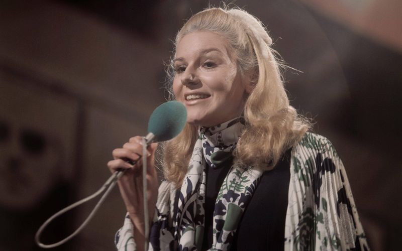 Man muss - so wie Peggy March (Bild) weder in Deutschland geboren sein, noch die deutsche Sprache beherrschen, um Schlagerstar zu werden: Unsere Galerie zeigt Schlager-Legenden, die trotz (oder wegen?) ihrer Herkunft zu den größten Stars des Genres avancierten ... 