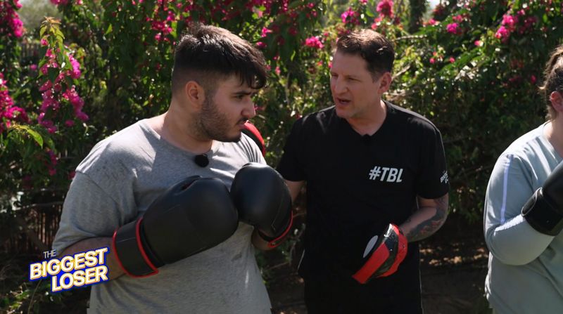 Purja gibt bei "The Biggest Loser" (SAT.1) noch nicht alles. Ramin Abtin: "Wenn du noch langsamer schlägst, werden wir in der Zeit zurückreisen." 