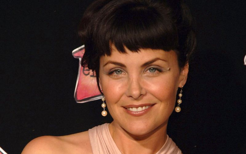 Kaum eine Fernsehproduktion übte Anfang der 90er-Jahre eine so große Faszination aus wie "Twin Peaks". Aber was wurde aus den Stars der Mysteryserie, darunter Sherilyn Fenn (Bild), die am 1. Februar ihren 60. Geburtstag feiert? Die Galerie gibt Antworten.