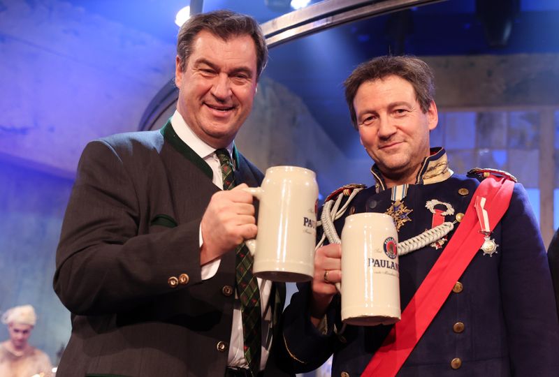 Markus Söder wird auch in diesem Jahr von Thomas Unger (rechts) gespielt.